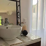 Bed & Breakfast De La Galerie Du Port 