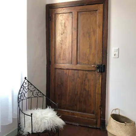 Bed & Breakfast De La Galerie Du Port Douce France
